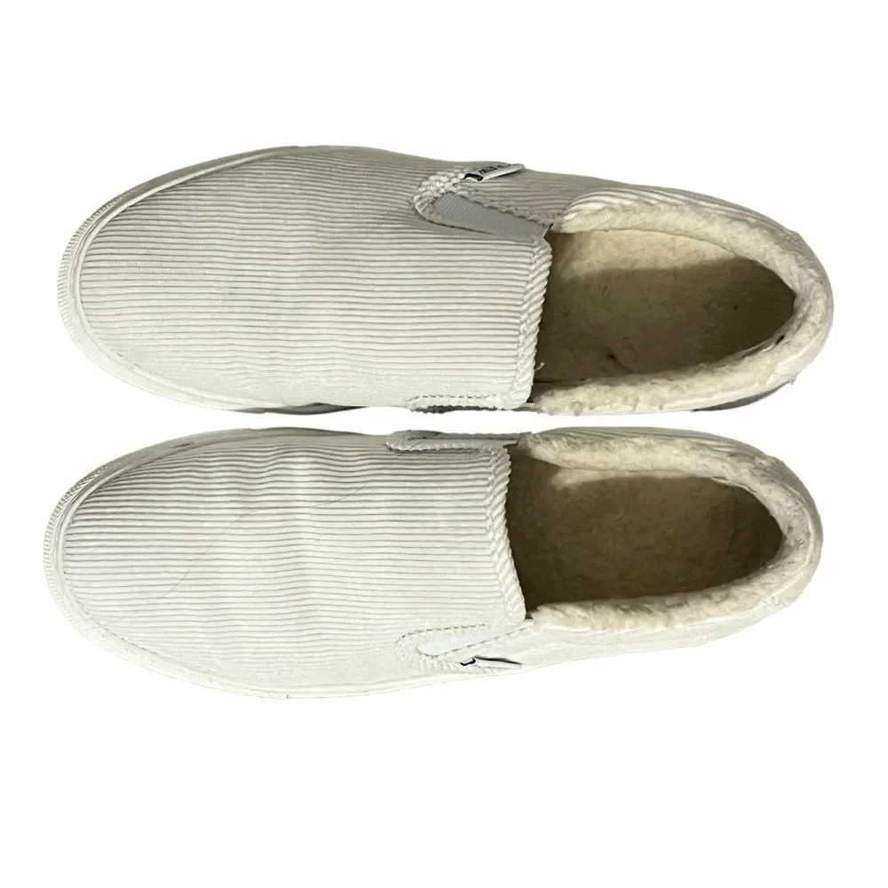 J Crew  Woman's Ivory Corduroy Slip-On Sneakers with Sherpa Lining Cozy Size 9